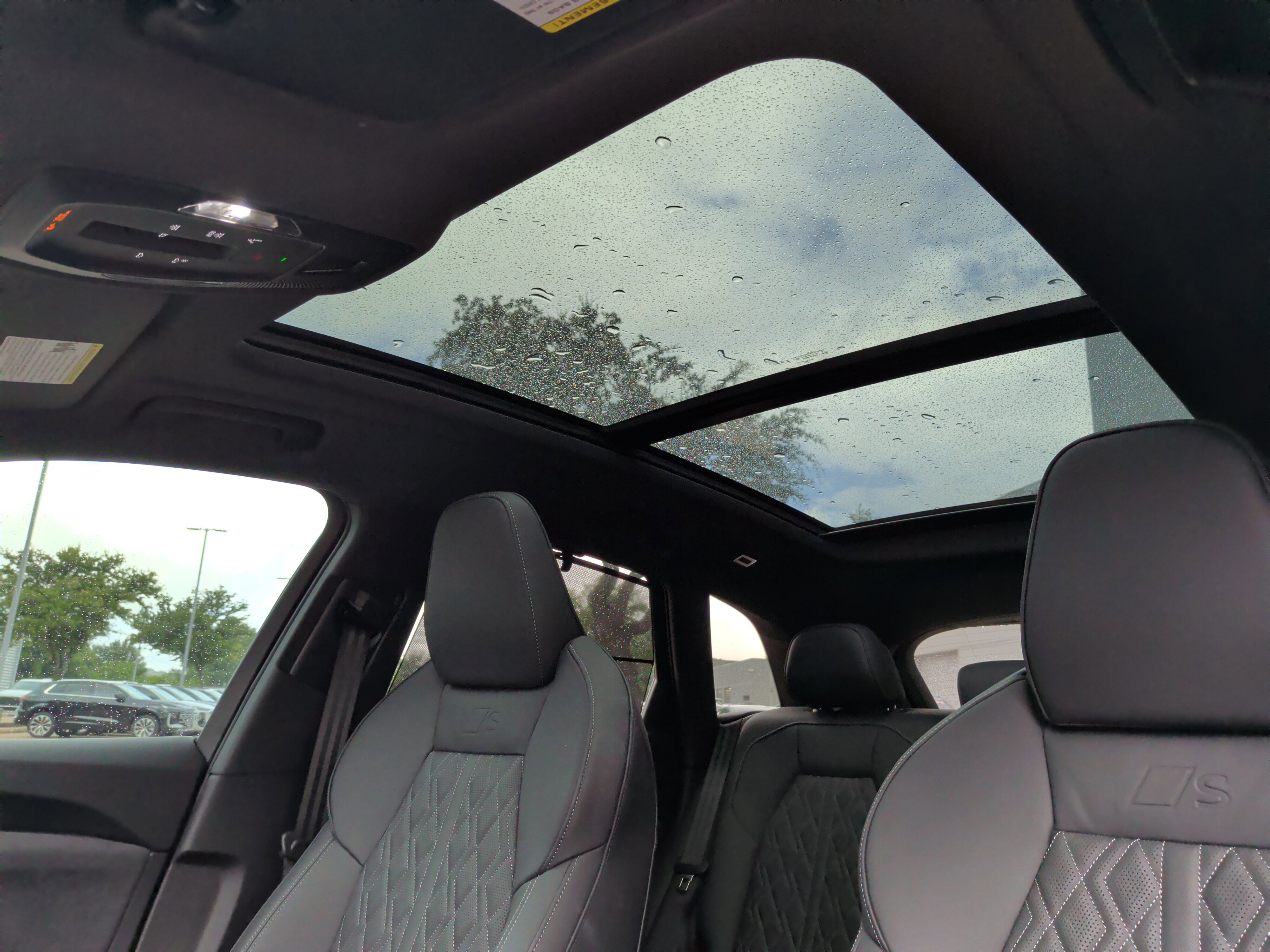 Used 2025 Audi SQ5 Premium Plus AWD/4WD image 28
