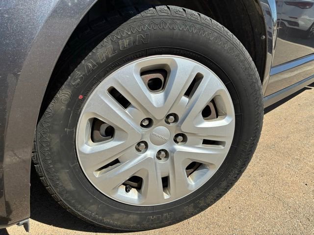 Used 2019 Dodge Journey SE image 10