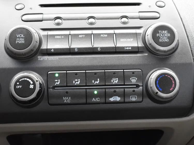 Used 2010 Honda Civic LX image 27