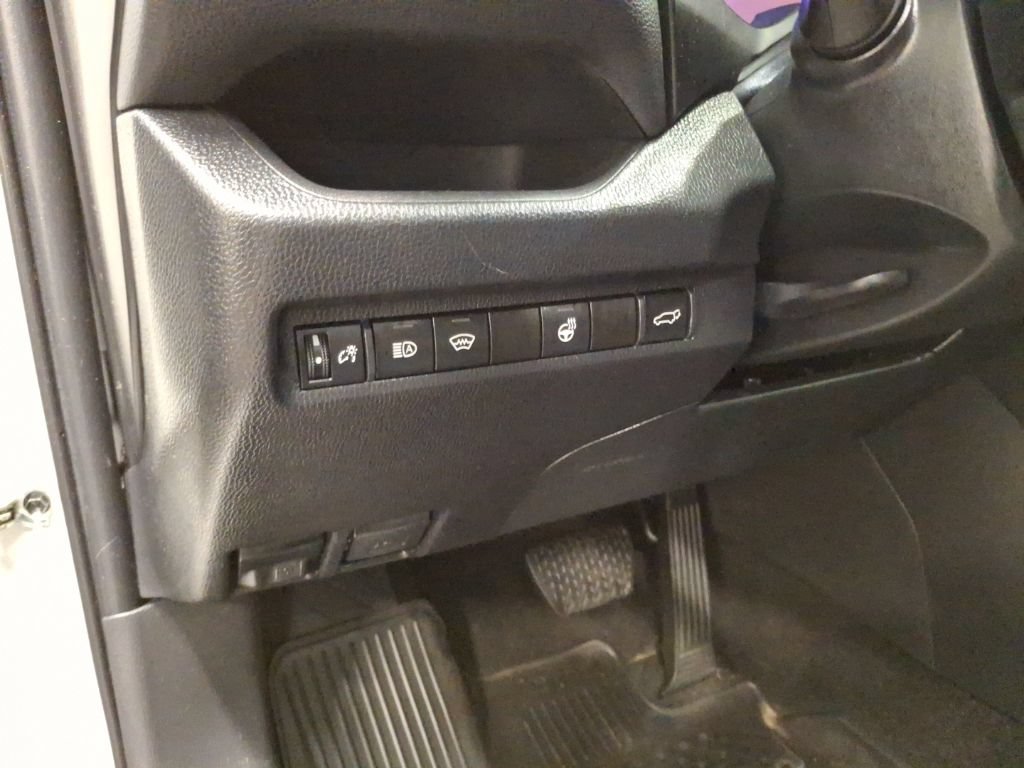 Used 2023 Toyota RAV4 XLE w/ Convenience Package AWD/4WD image 18