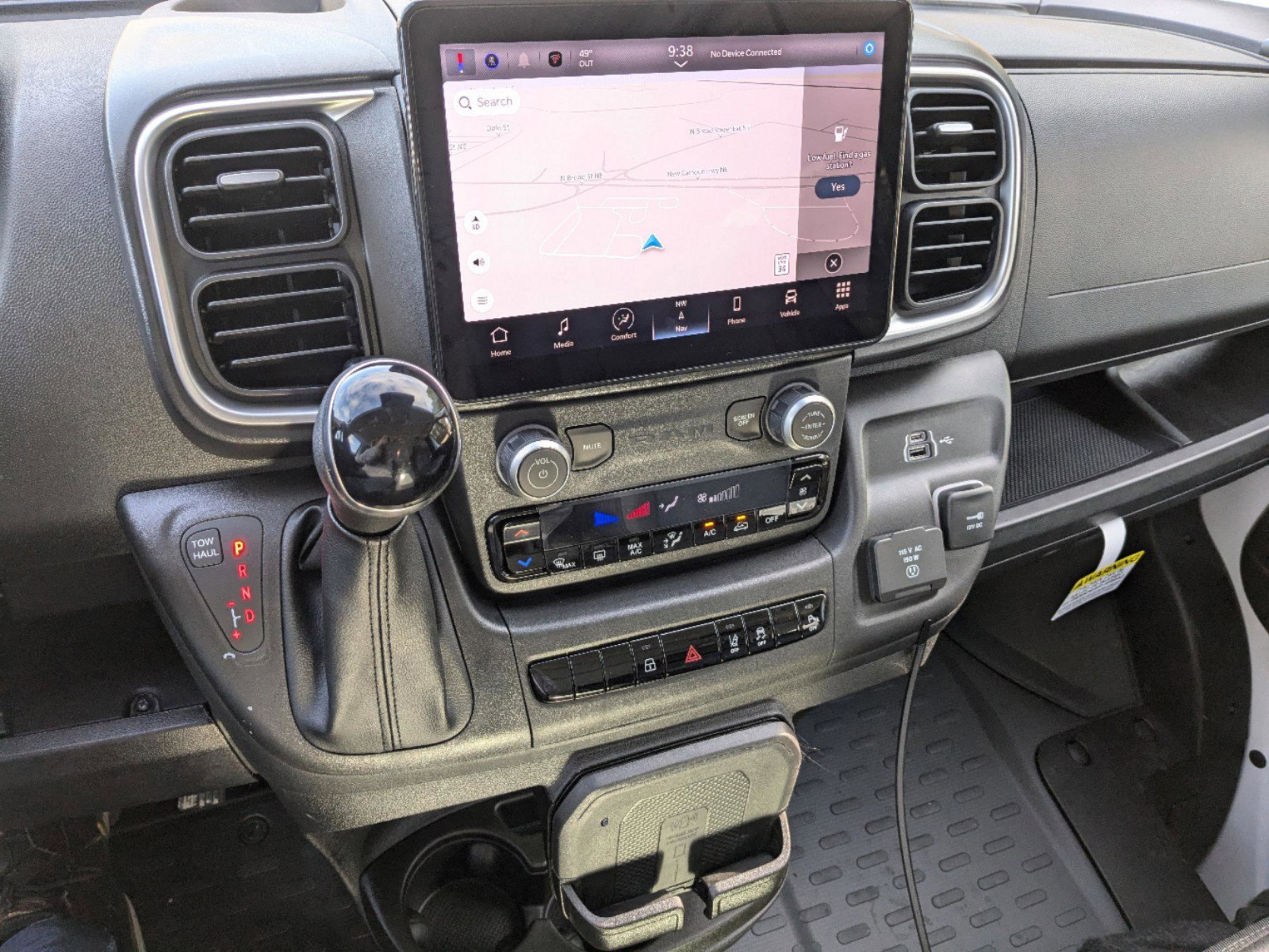 New 2025 RAM ProMaster 3500 w/ Leather Interior Group image 22