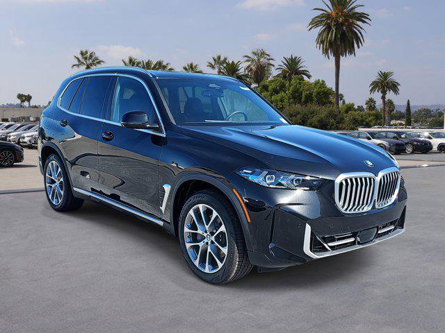 New 2026 BMW X5 sDrive40i w/ Parking Assistance Package image 3