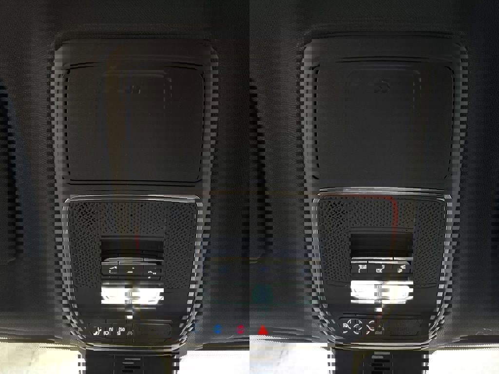 New 2026 Chevrolet Traverse RS w/ LPO, Floor Liner Package image 18