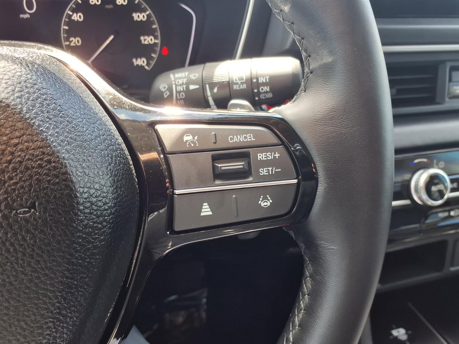 Used 2025 Honda Pilot EX-L image 17