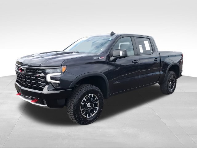 Used 2023 Chevrolet Silverado 1500 ZR2 w/ Technology Package AWD/4WD image 4