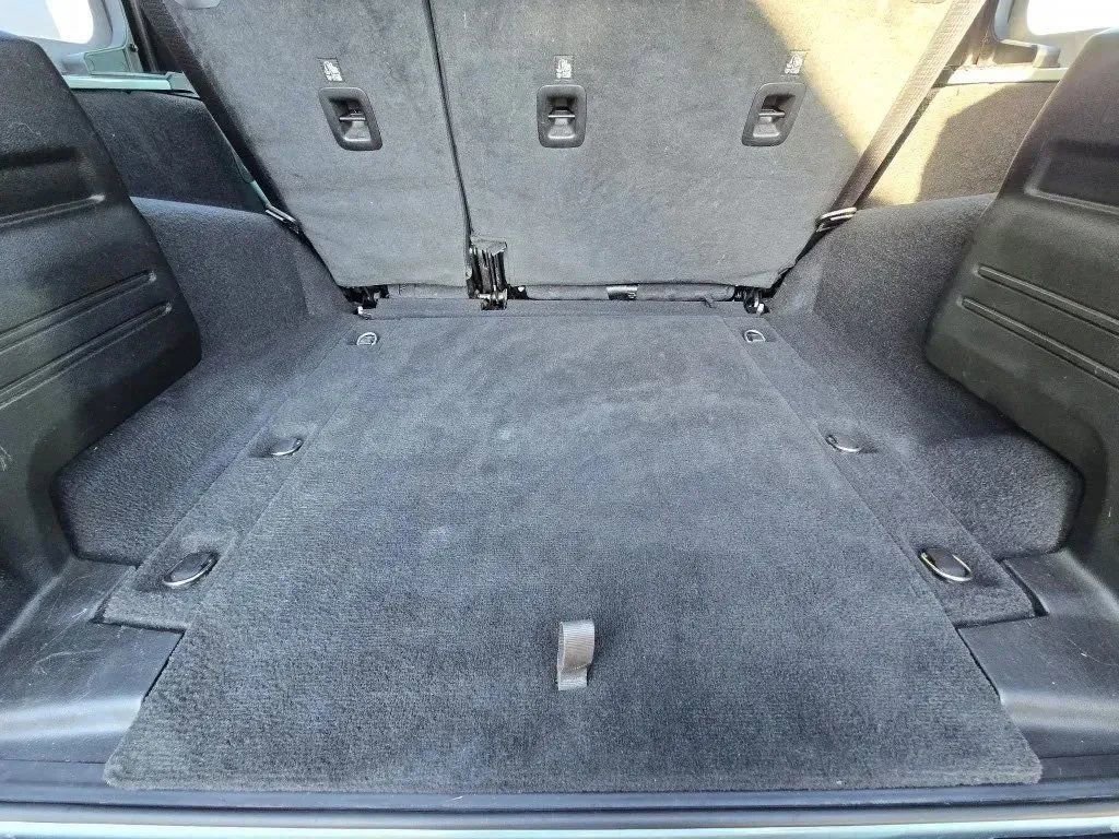 Used 2023 Jeep Wrangler Sport image 30