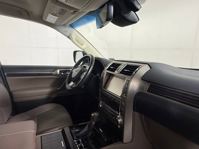 Used 2021 Lexus GX 460 Premium w/ Premium Package image 36