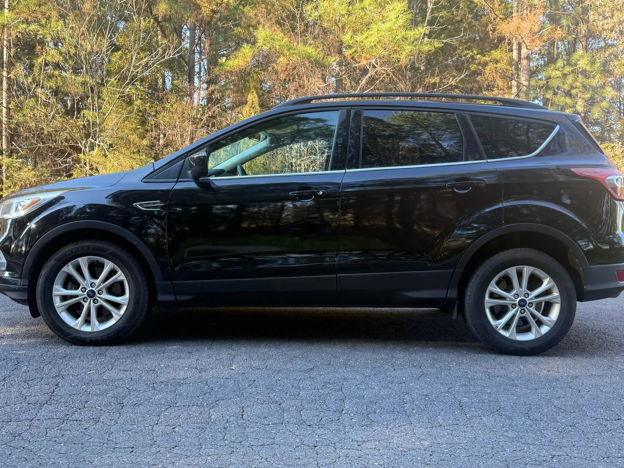 Used 2018 Ford Escape SEL image 8