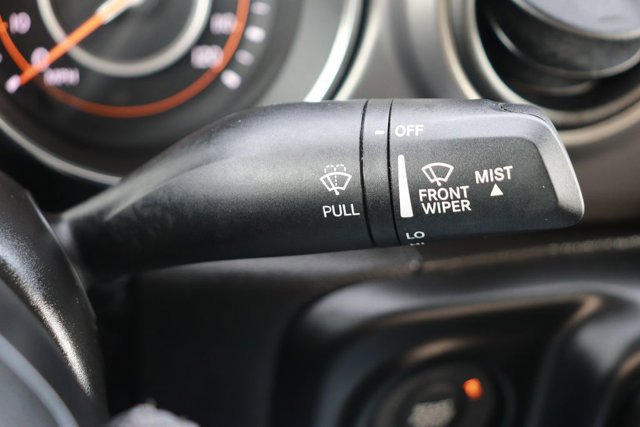 Used 2023 Jeep Gladiator Willys image 22