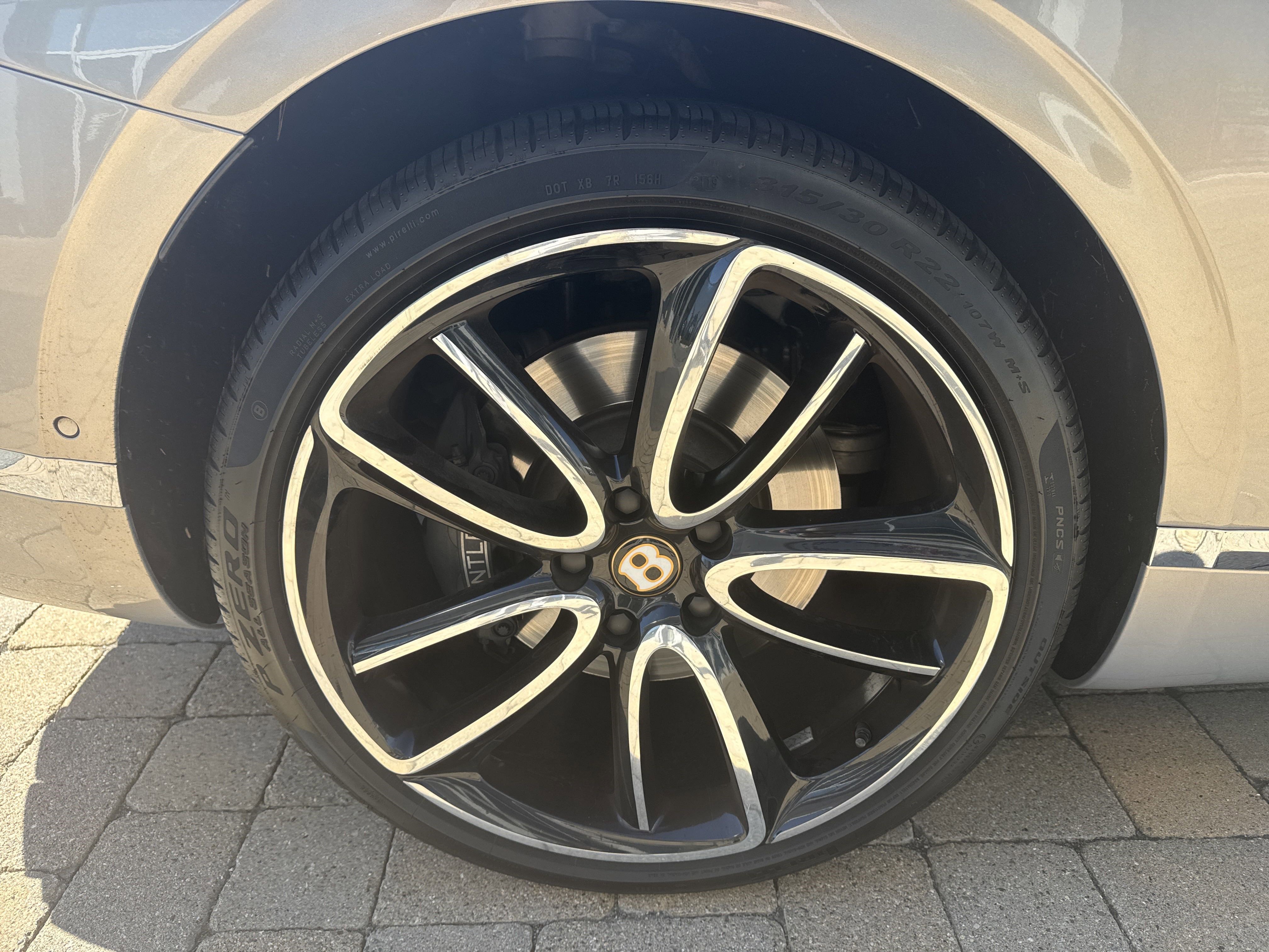 Used 2020 Bentley Continental GT image 30