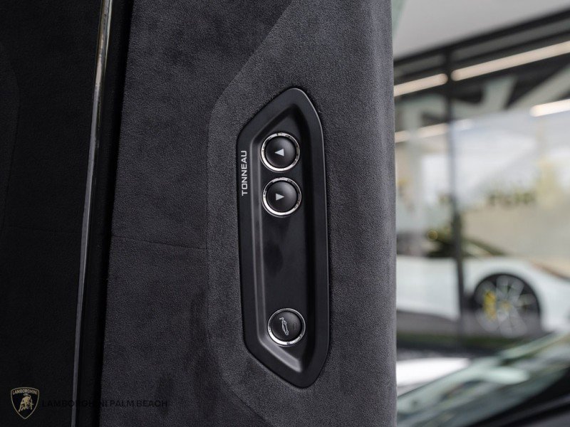 Used 2021 McLaren 720S Luxury image 33