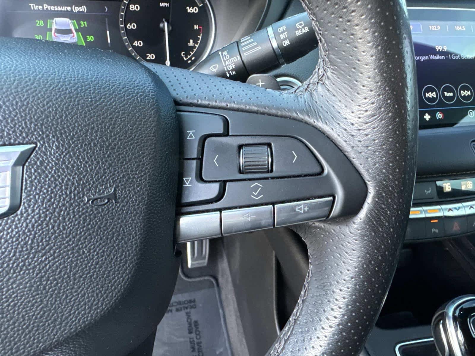 Used 2023 Cadillac XT4 Sport FWD image 30