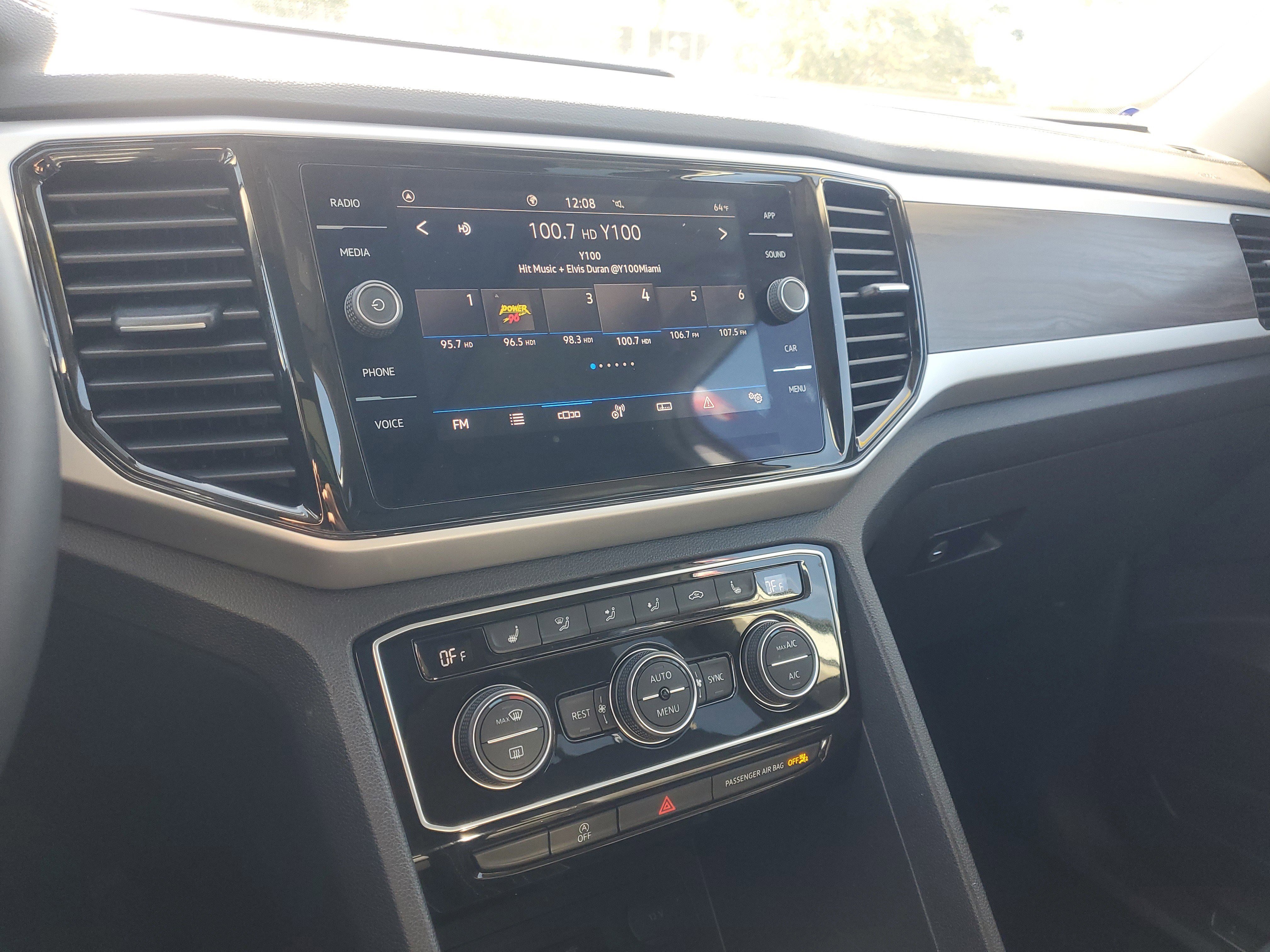 Used 2023 Volkswagen Atlas SE w/ Panoramic Sunroof Package image 27