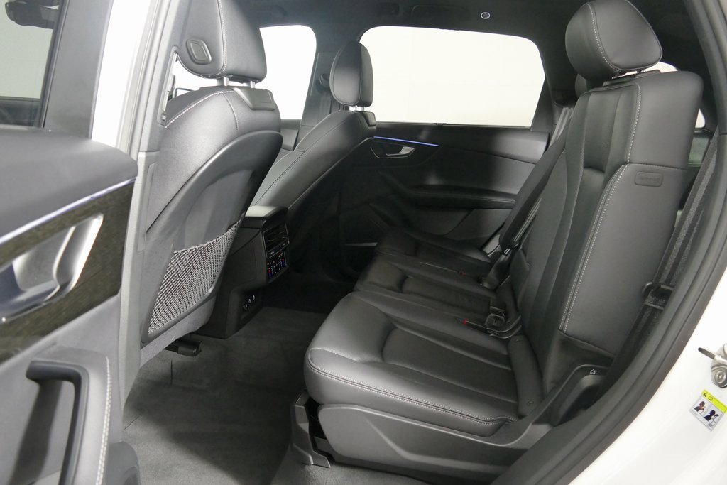 Used 2025 Audi Q7 3.0T Premium Plus image 23
