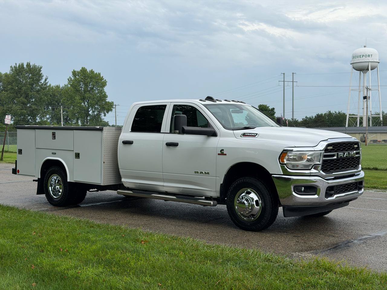 Used 2019 RAM 3500 Tradesman w/ Chrome Appearance Group AWD/4WD image 8