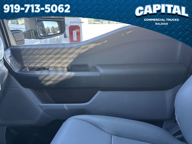 New 2025 Ford F550 2WD Regular Cab Super Duty image 27