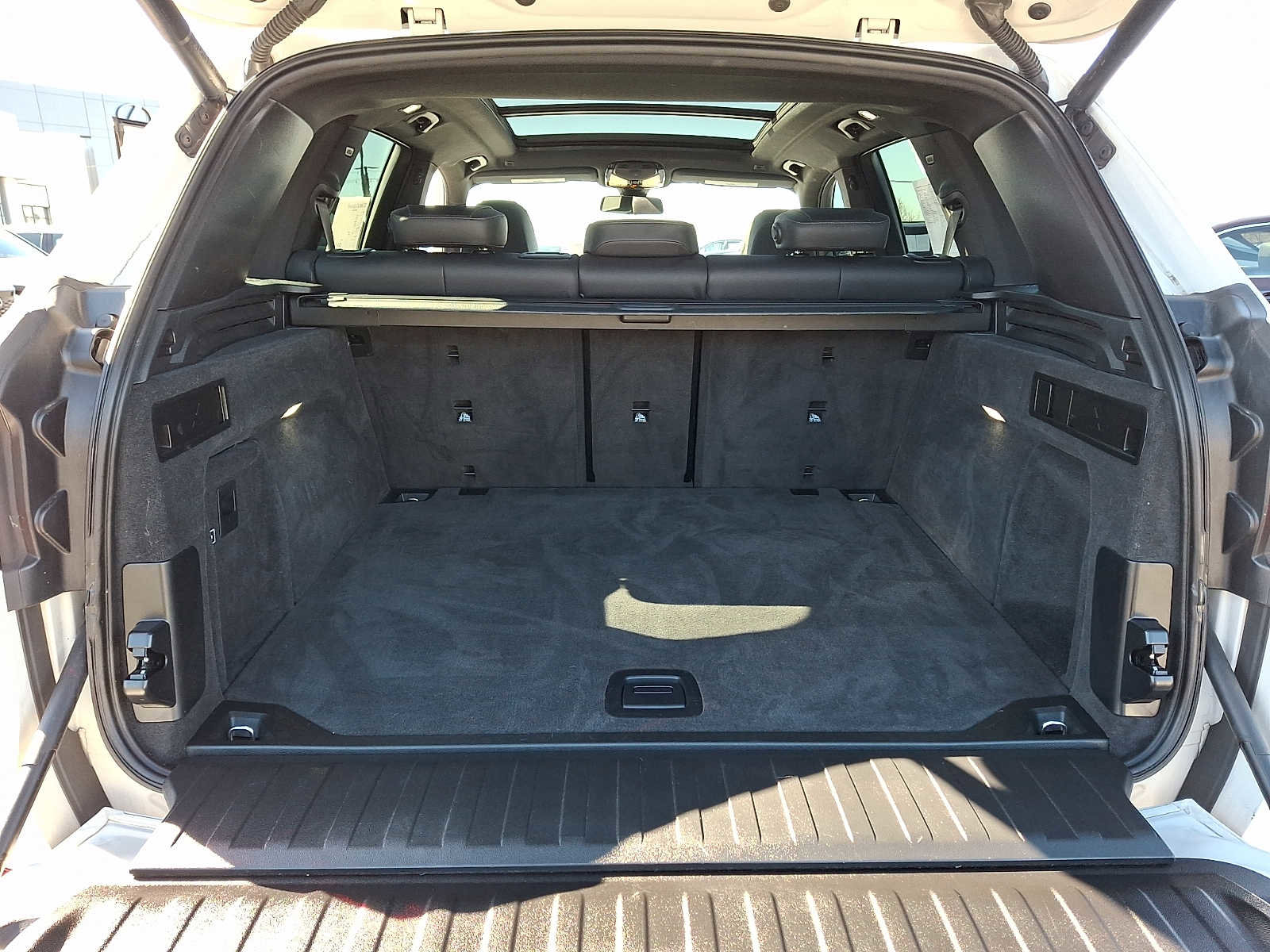 Used 2023 BMW X5 xDrive40i AWD/4WD image 23