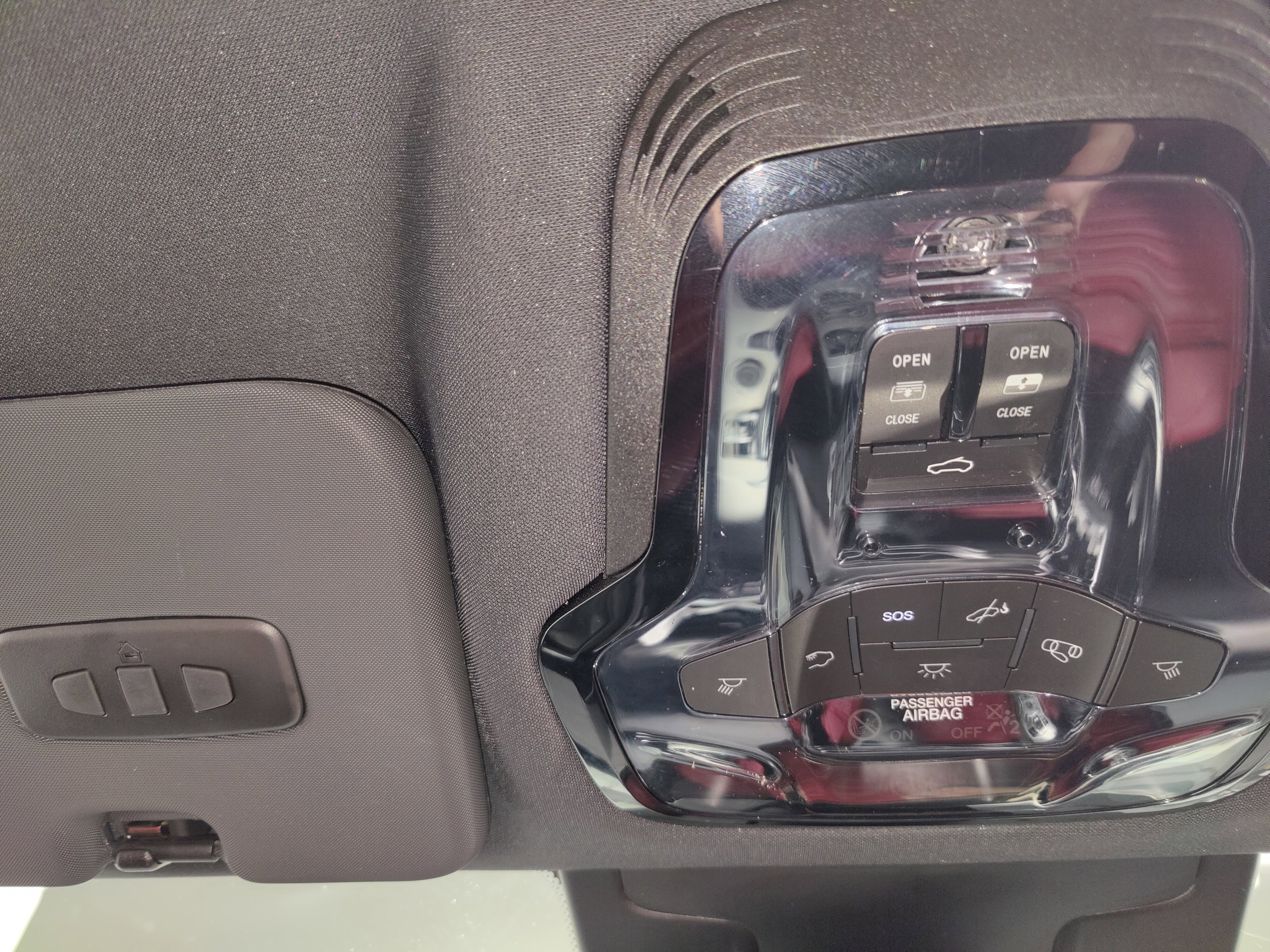 Certified 2024 Alfa Romeo Stelvio Veloce image 26