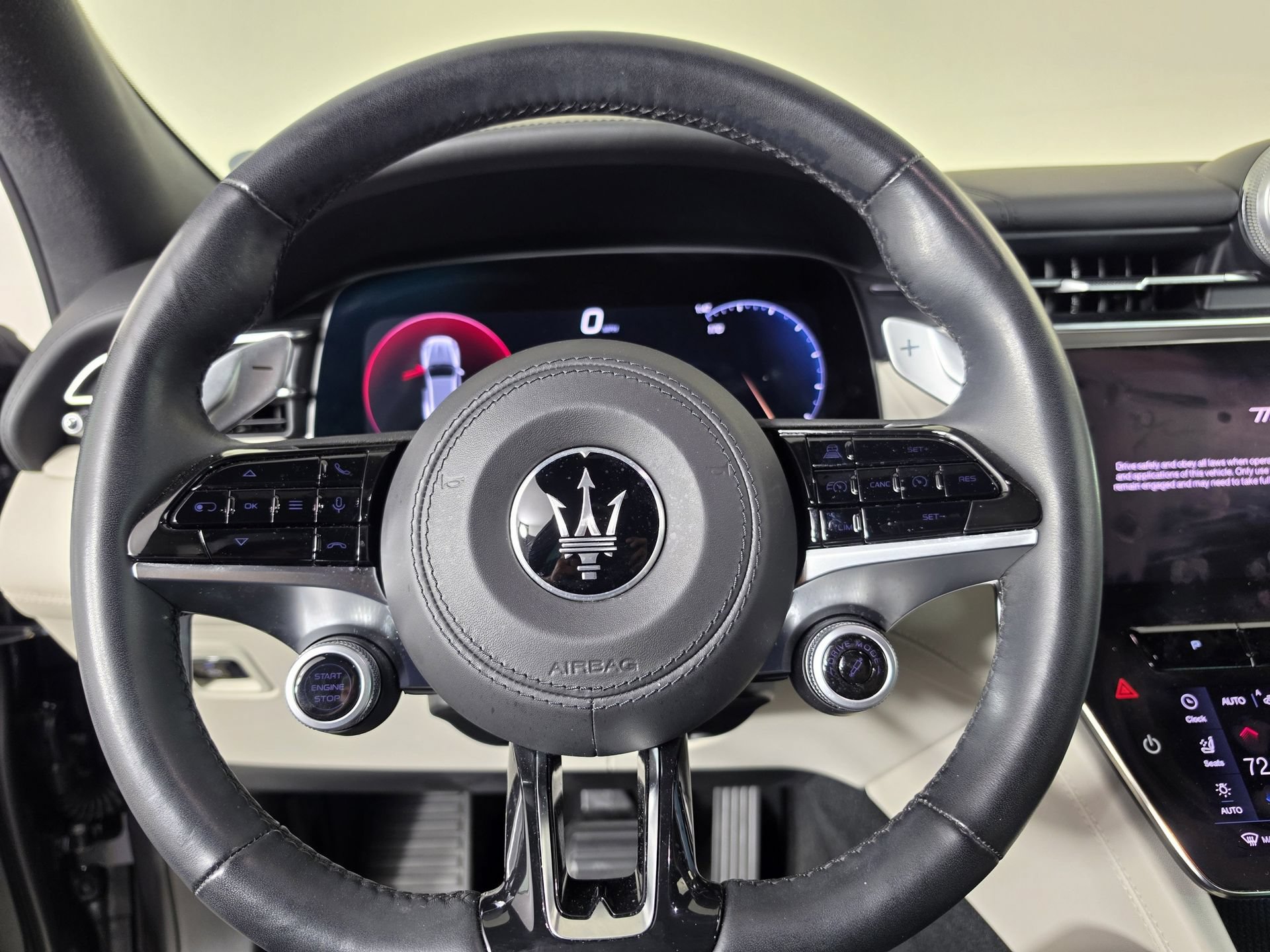 Used 2023 Maserati Grecale Modena AWD/4WD image 12