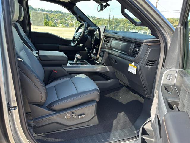 New 2025 Ford F150 Lightning Lariat image 19