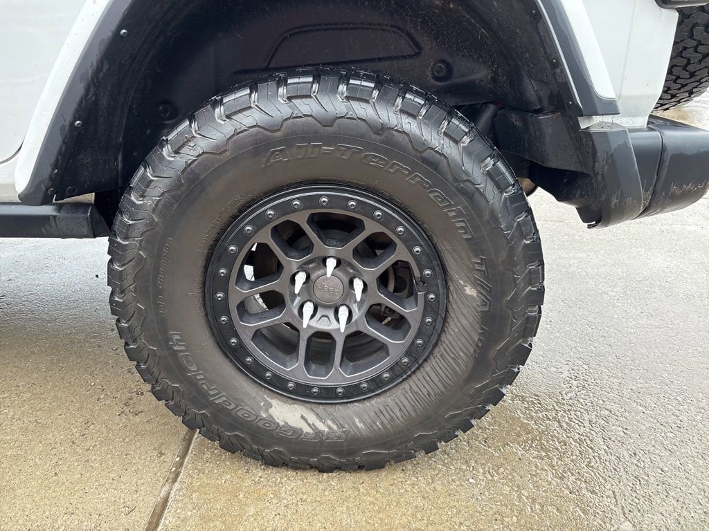 Used 2021 Jeep Wrangler Unlimited Rubicon w/ Xtreme Recon 35" Tire Package image 9