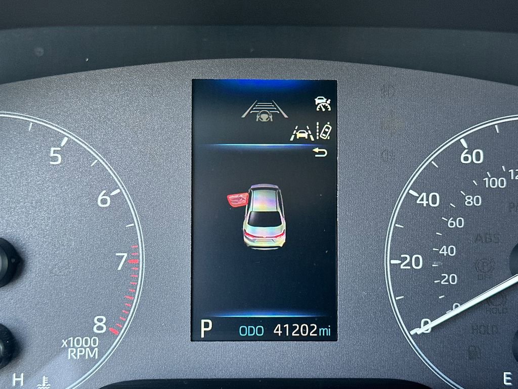 Used 2024 Toyota Corolla LE image 28