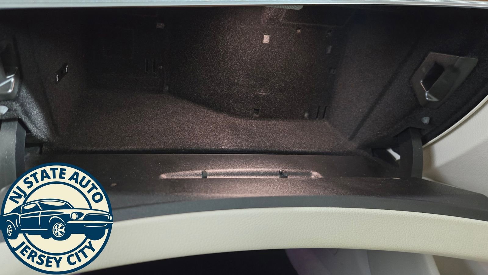 Used 2019 Mercedes-Benz E 450 4MATIC Sedan w/ Premium Package image 19