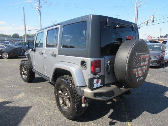 Used 2016 Jeep Wrangler Unlimited Sahara image 5
