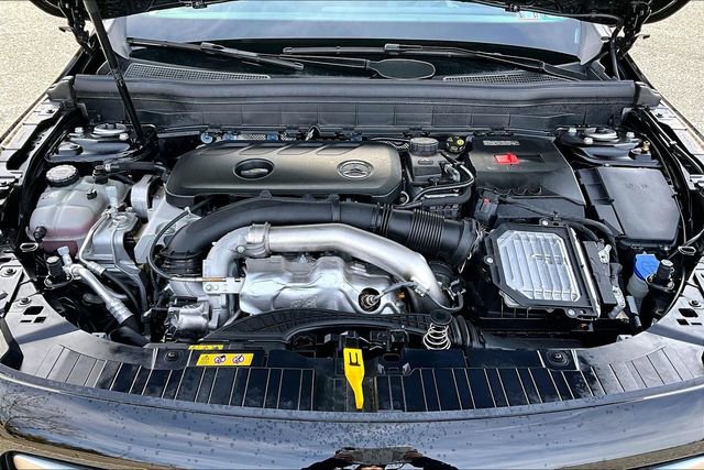 Certified 2025 Mercedes-Benz GLB 250 4MATIC image 32