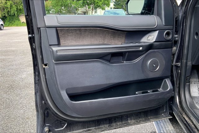 Used 2019 Ford Expedition Limited AWD/4WD image 22