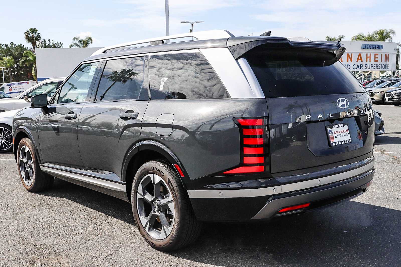 New 2026 Hyundai Palisade Limited FWD image 9