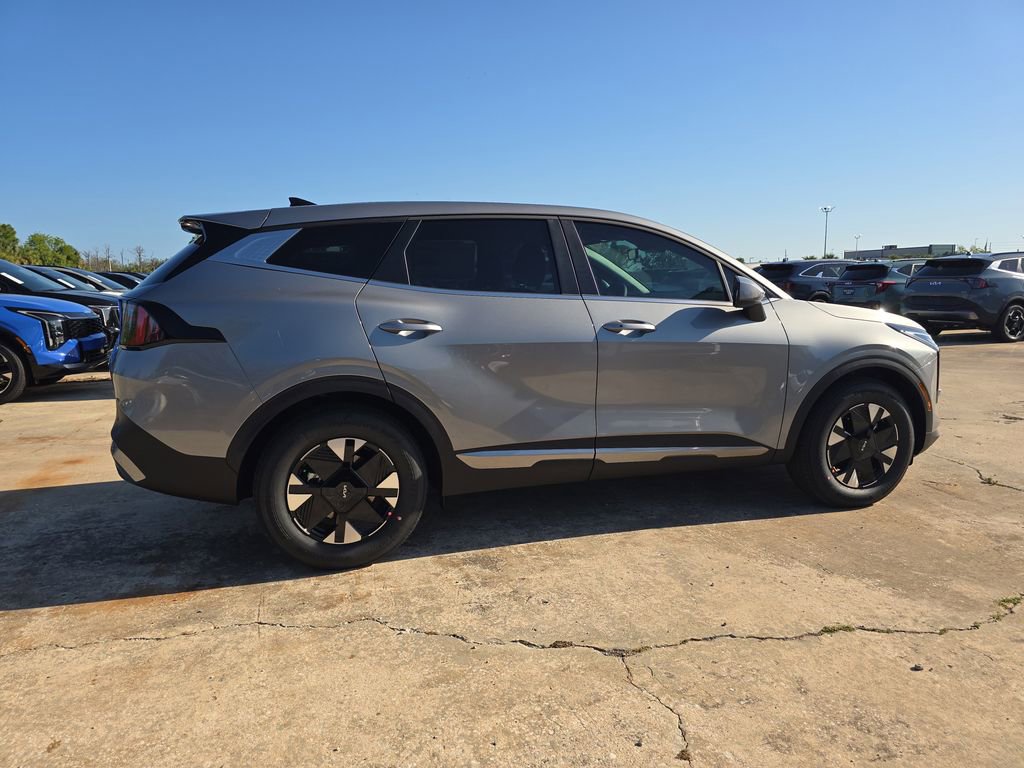 New 2026 Kia Sportage LX FWD image 9