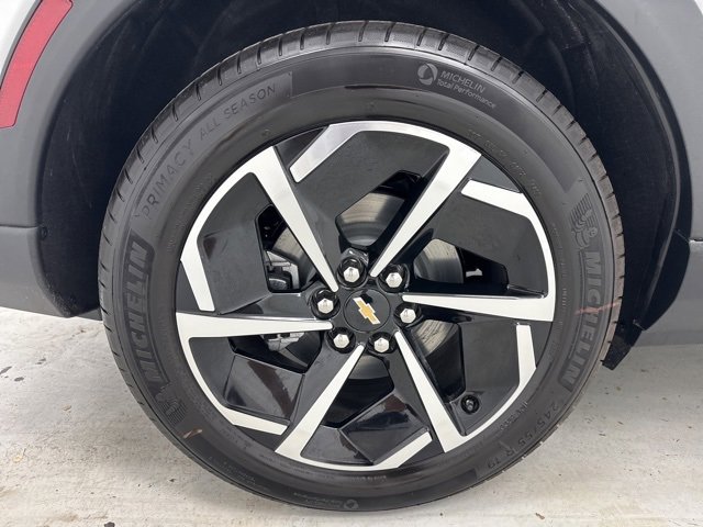 New 2026 Chevrolet Equinox EV LT image 33