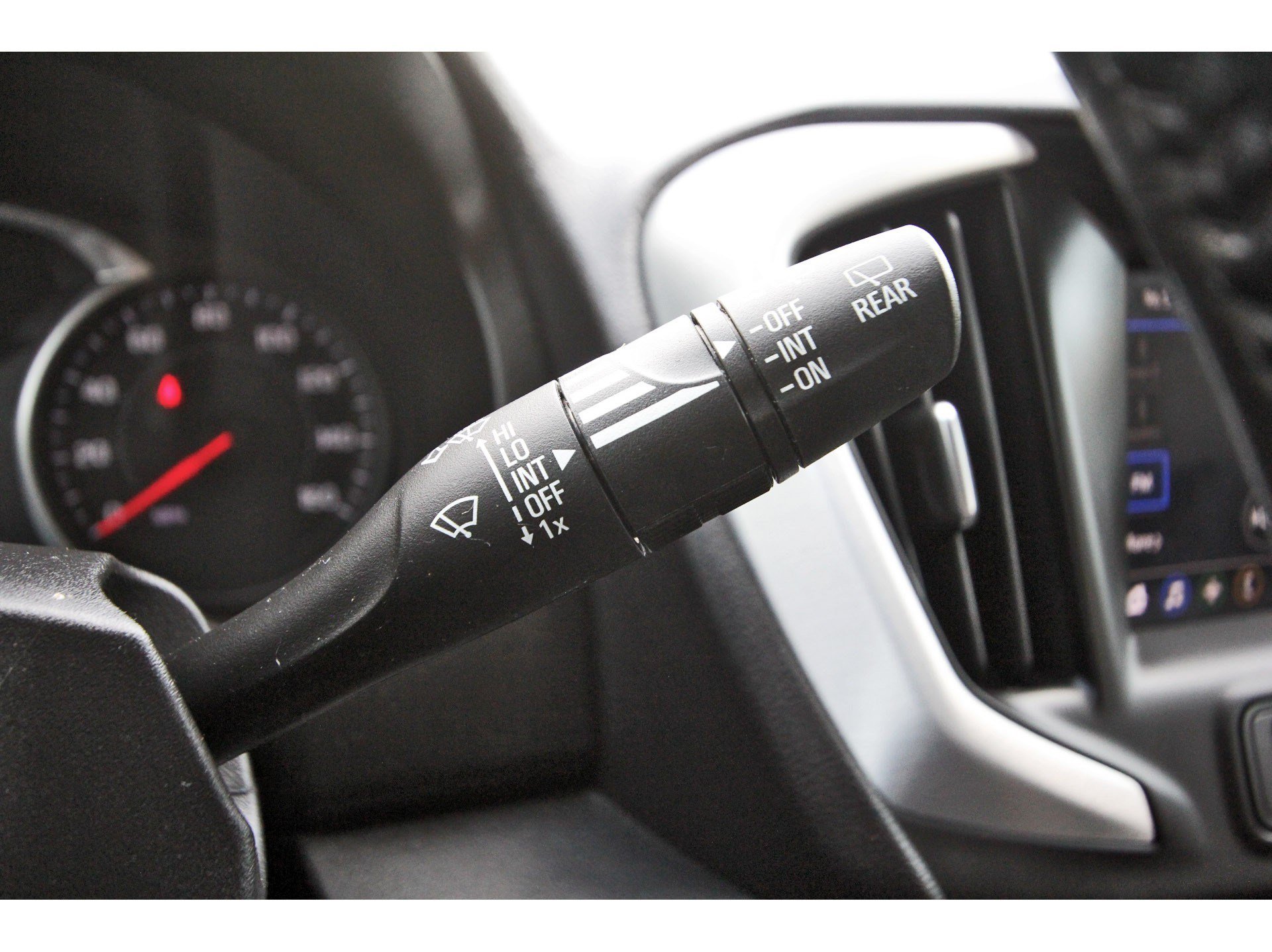 Used 2021 GMC Terrain SLE w/ Driver Convenience Package FWD image 19