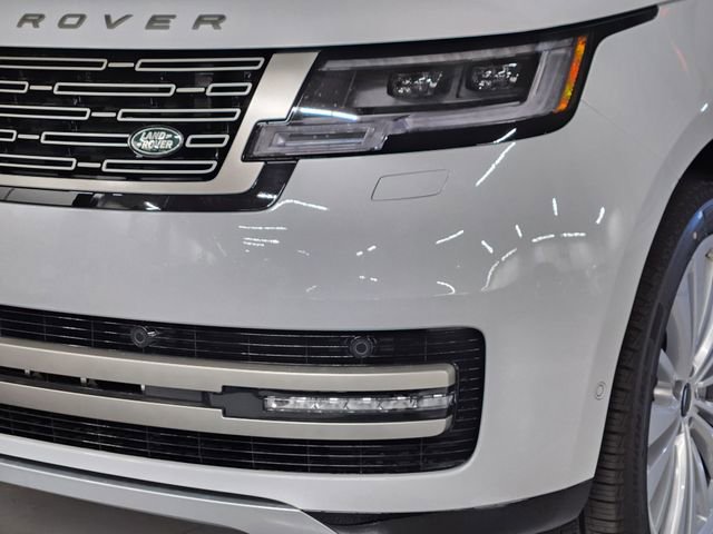 New 2026 Land Rover Range Rover Long Wheelbase SE image 12