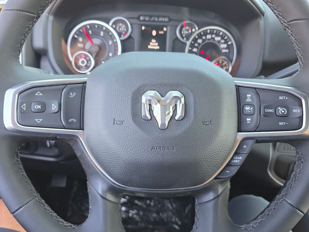 New 2026 RAM 3500 Big Horn AWD/4WD image 21