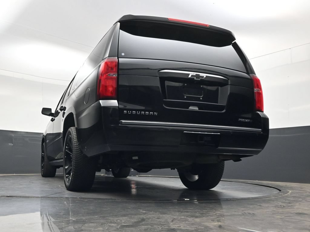 Used 2020 Chevrolet Suburban Premier AWD/4WD image 30