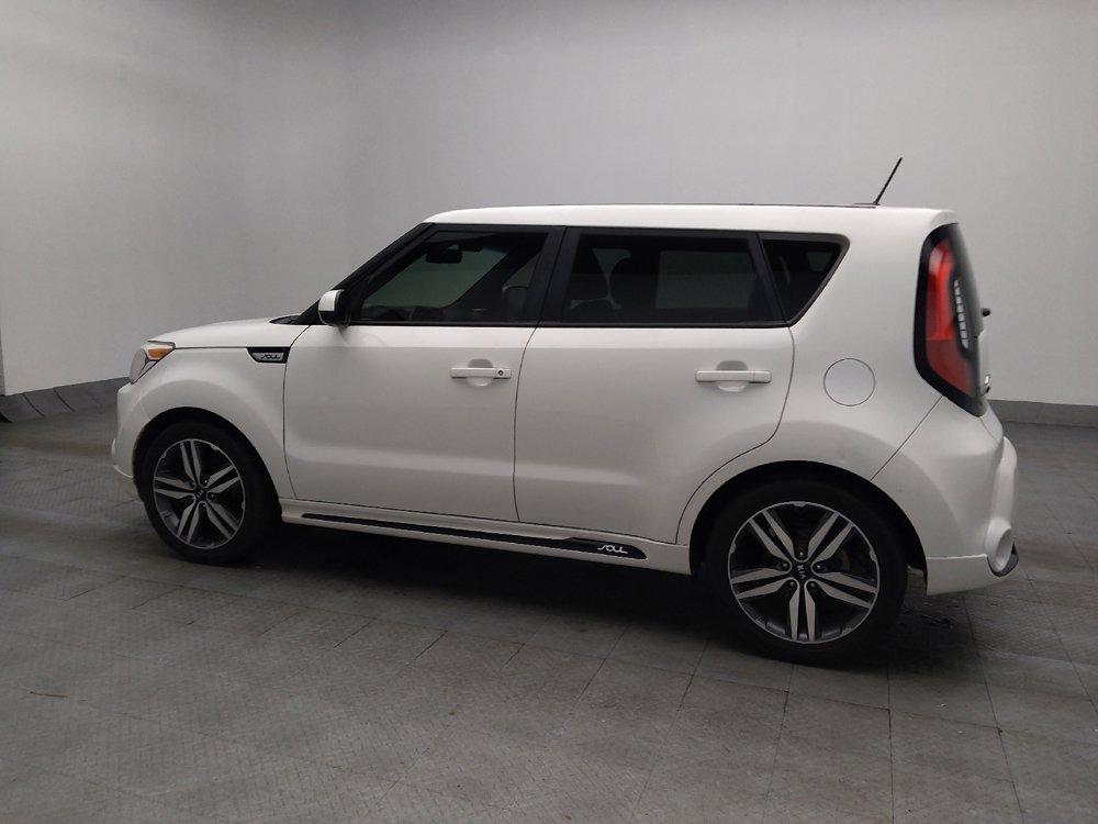 Used 2016 Kia Soul + w/ Soulful Package FWD image 3