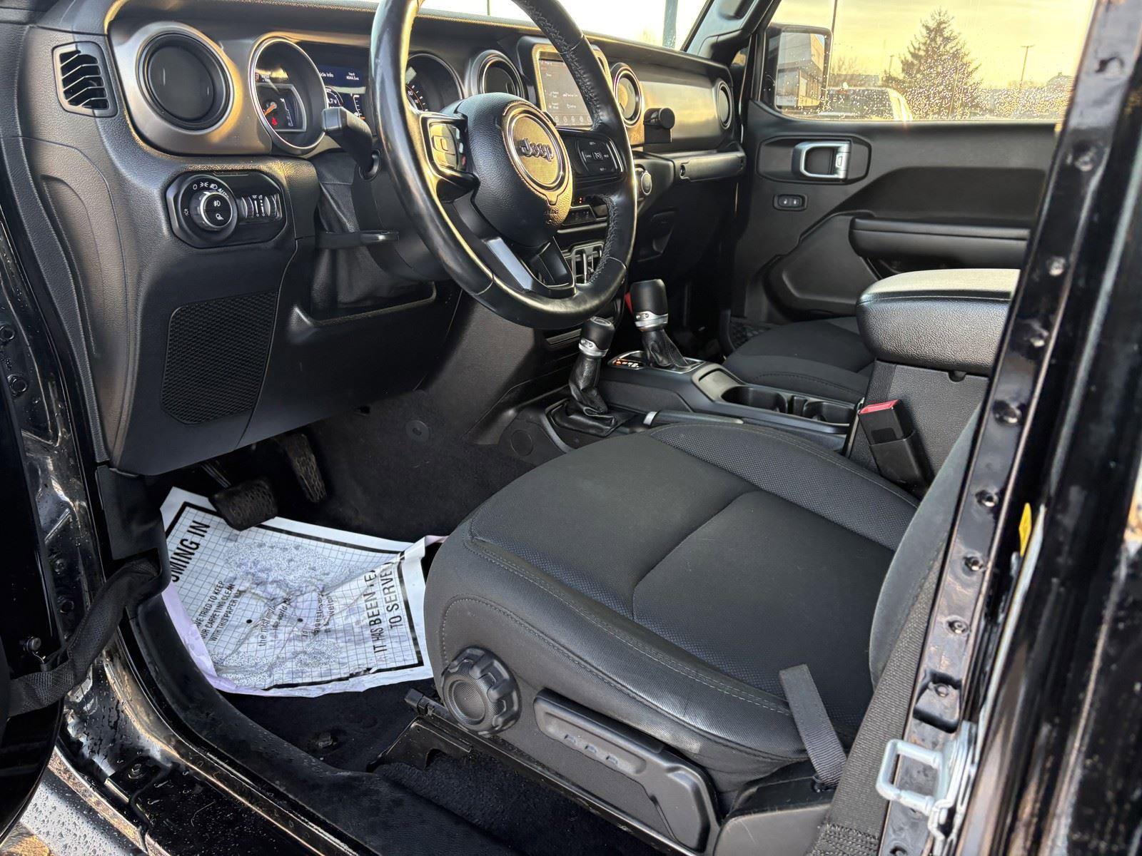 Used 2021 Jeep Gladiator Sport image 14