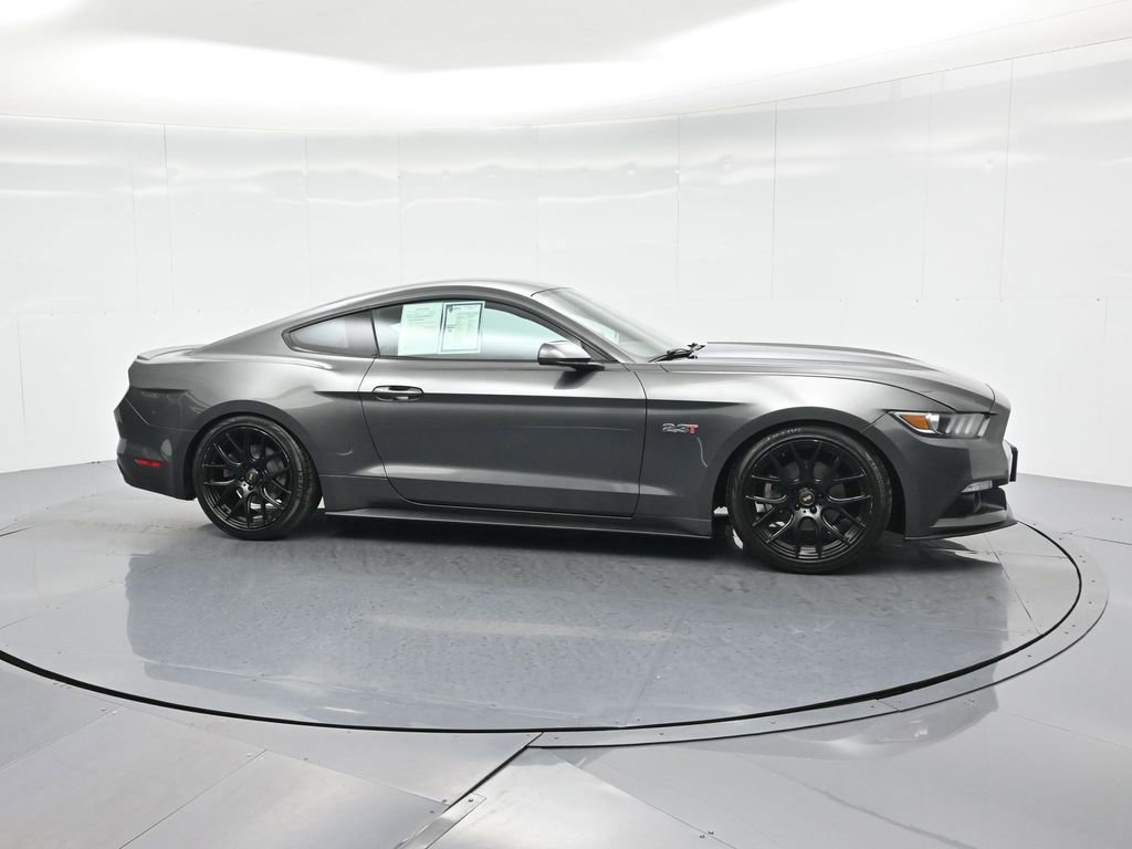 Used 2015 Ford Mustang Coupe RWD image 22