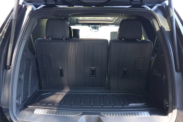 New 2026 GMC Yukon Denali Ultimate w/ LPO, Floor Liner Package AWD/4WD image 28