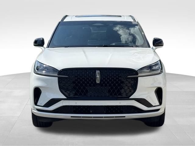 Used 2025 Lincoln Aviator Reserve w/ Equipment Group 201A AWD/4WD image 11