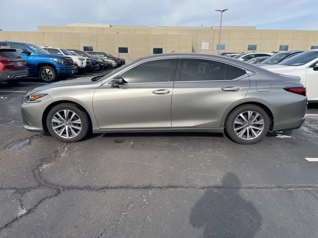 Used 2019 Lexus ES 350 image 3