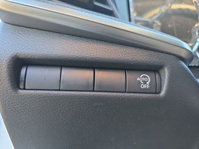 New 2026 Nissan Kicks SV w/ SV Premium Package FWD image 28
