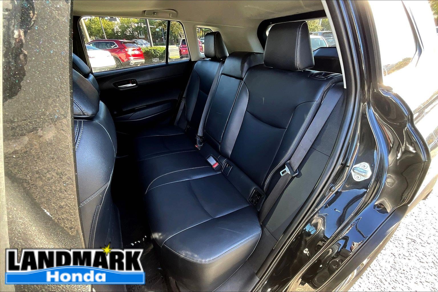Used 2024 Toyota Corolla Cross XLE w/ Convenience Package AWD/4WD image 28