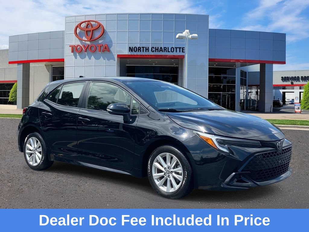 Used 2024 Toyota Corolla SE FWD image 1