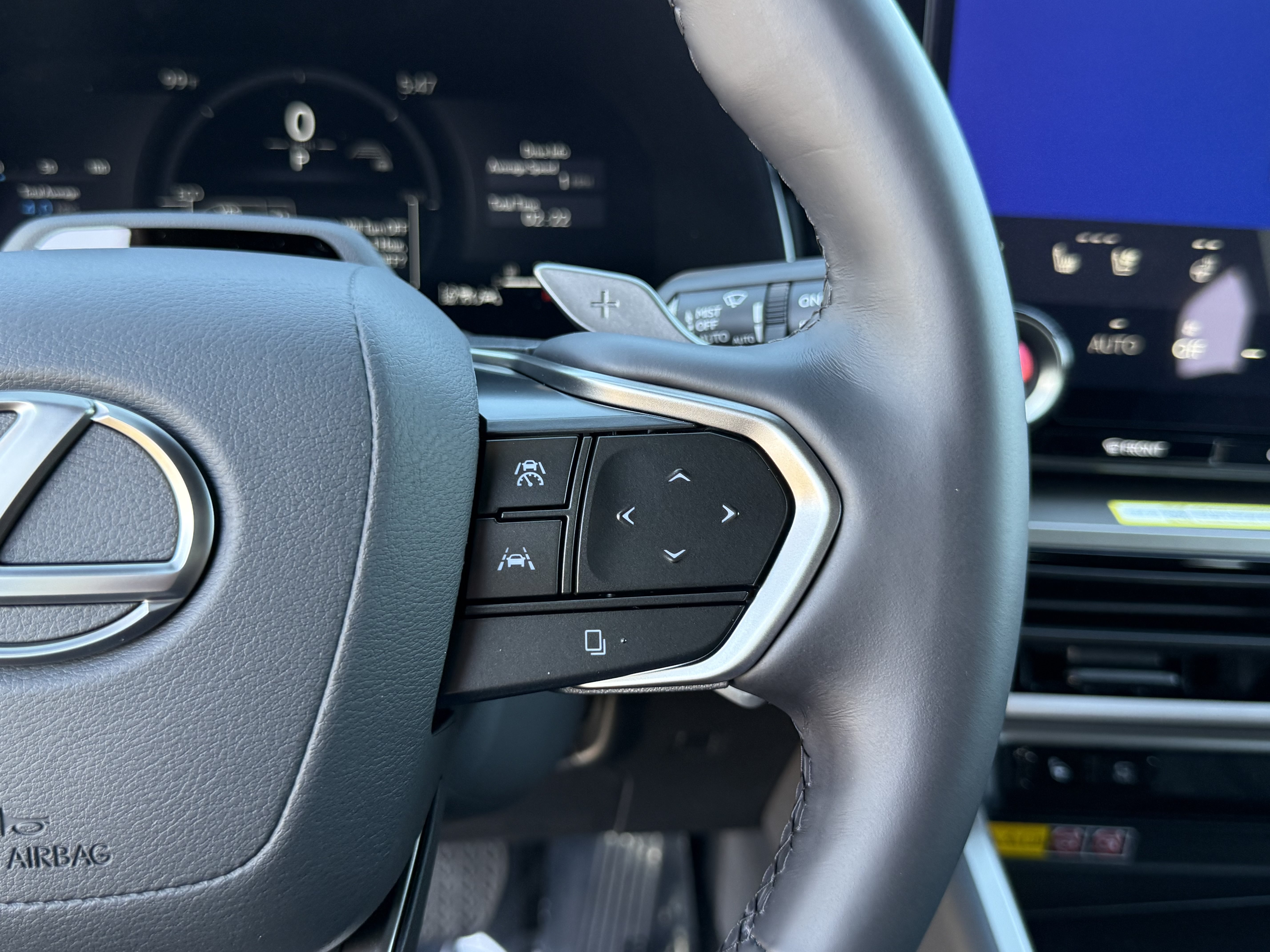 New 2026 Lexus TX 550h AWD Plug-In Hybrid w/ Technology Package image 24