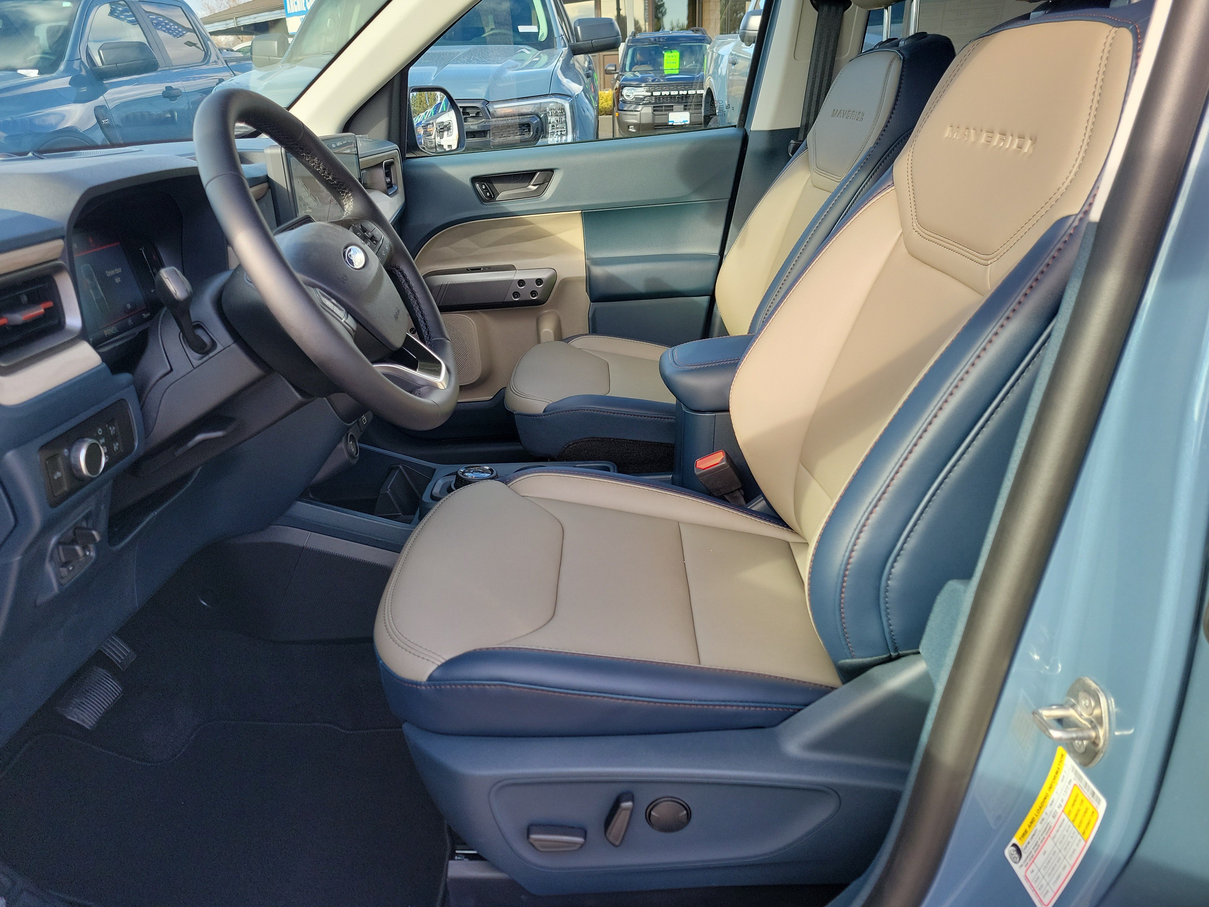 New 2026 Ford Maverick Lariat w/ 4K Tow Package AWD/4WD image 18