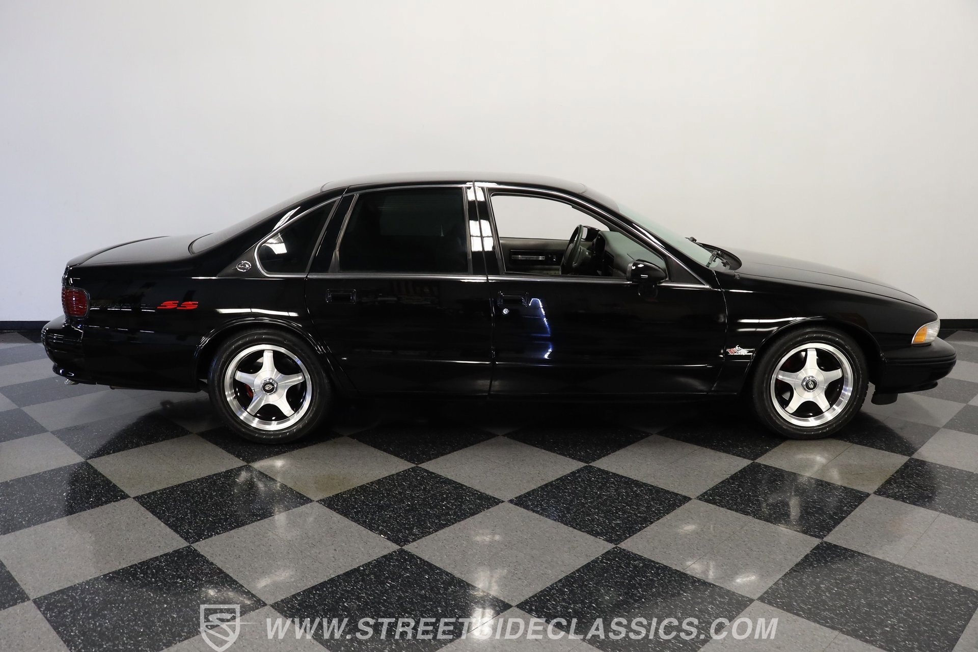 Used 1994 Chevrolet Impala SS image 12