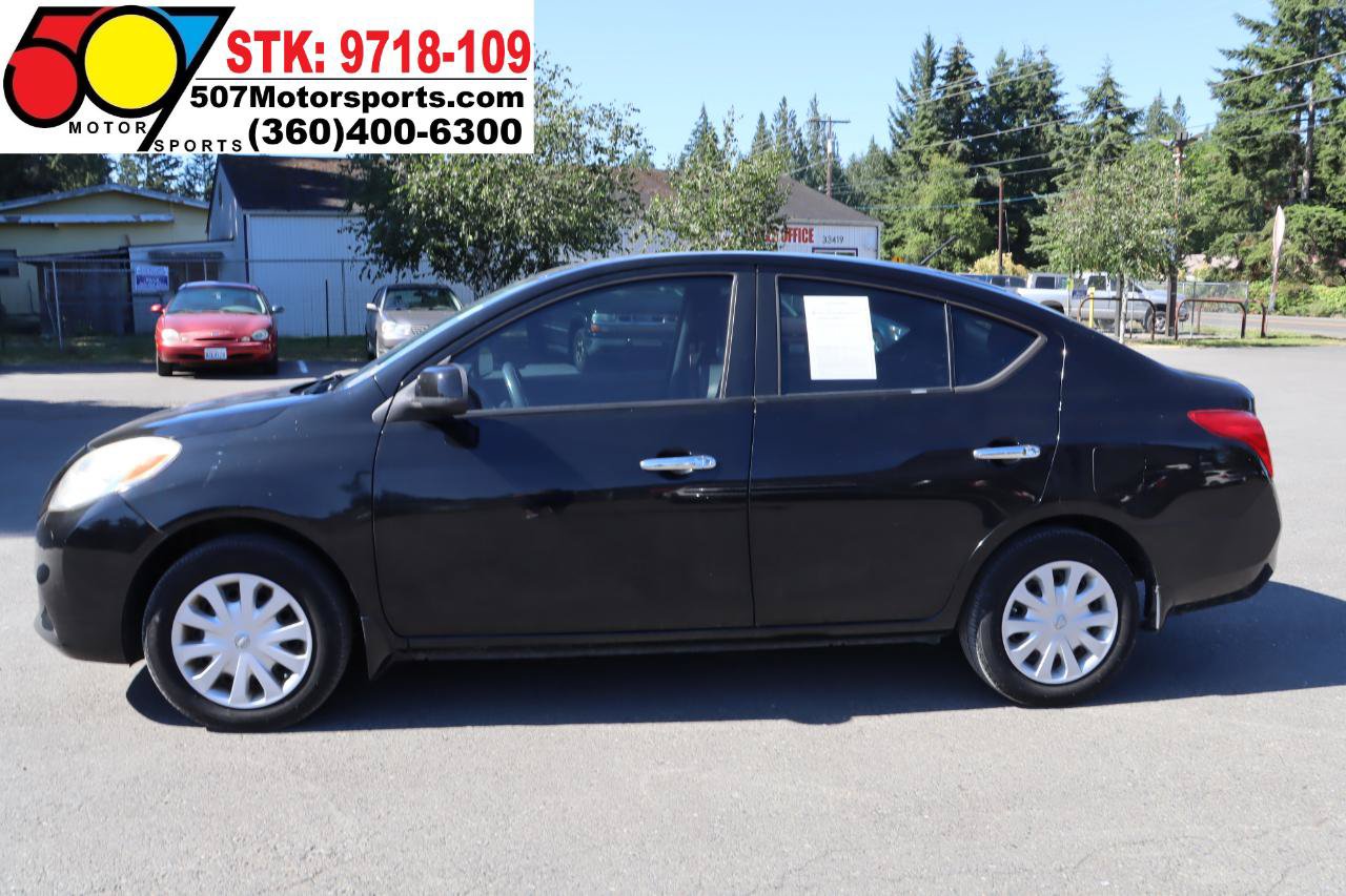 Used 2012 Nissan Versa SV w/ Convenience Pkg FWD image 3